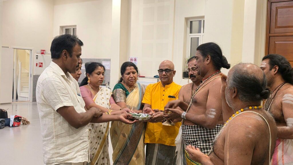 17/10/26 சரஸ்வதிபூஜையிலிருந்து